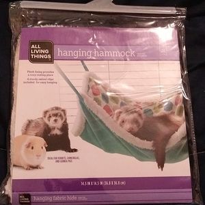 NWT All Living Things Hanging Fabric Hide